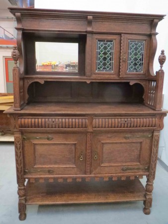 6214 - Kredenc dub  1890 2 - dilna   156 x 61 cm V - 212 cm  -  9 900 kc